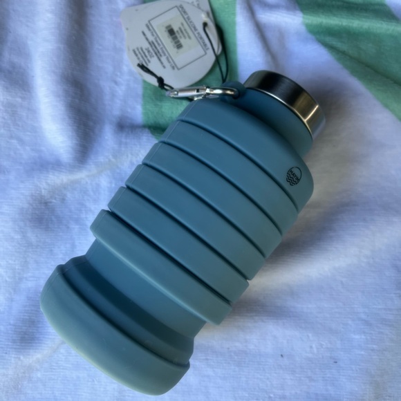 Free People Movement Expandable Water Bottle bag accessory - Picture 3 of 3